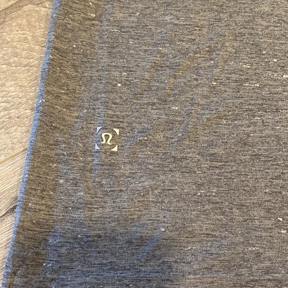 Lululemon T Shirt - Picture 5 of 5